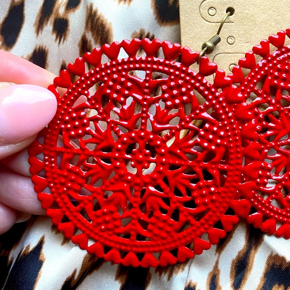 Earrings - Picture 2 of 3